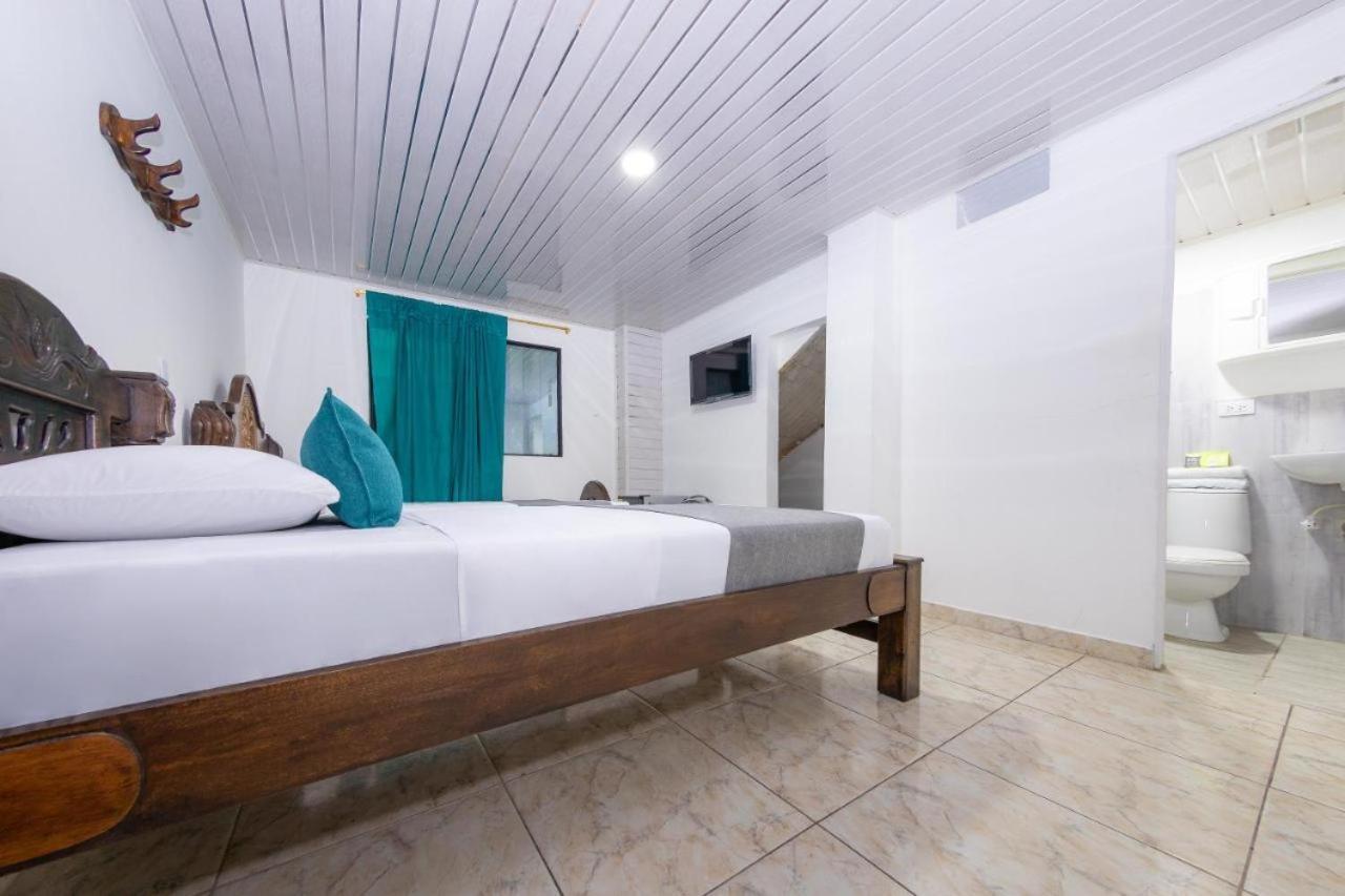 Hotel Vegas Sergio Medellín Kültér fotó
