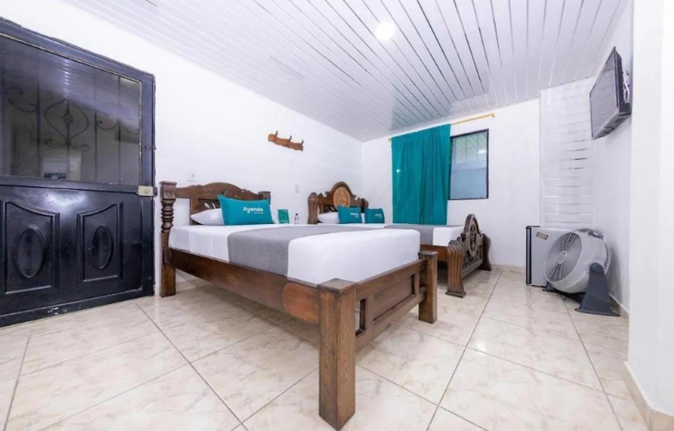 Hotel Vegas Sergio Medellín Kültér fotó